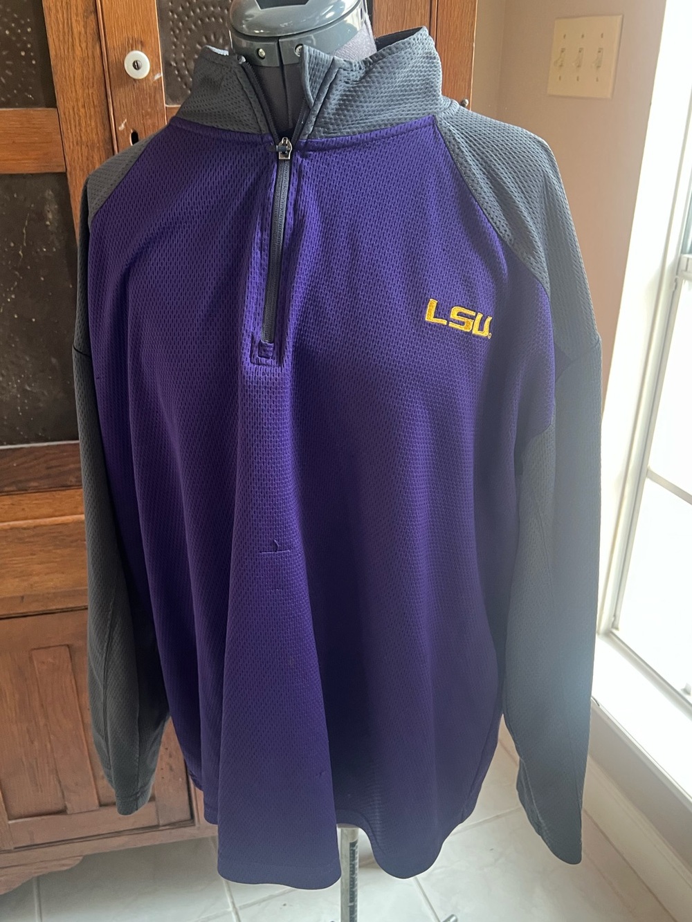 LSU 1/4 zip pullover by Knights Apparel 2XL